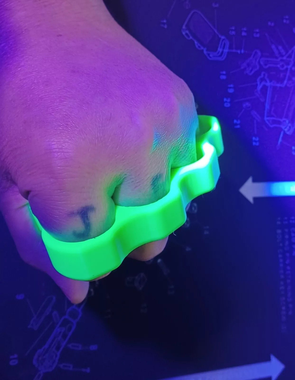 3D Printed Knuckles UV Glow PLA for Cosplay, Props, or Even Self Defense NOT STEEL - Image 7